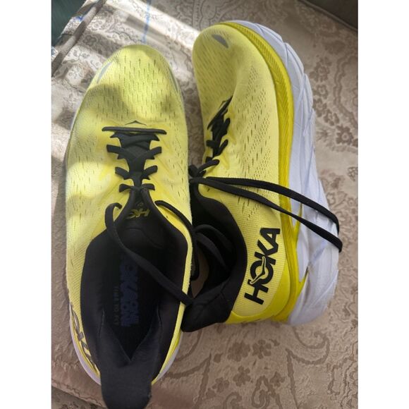 HOKA ONE CLIFTON 8 - men Running Shoes - SIZE  10,5